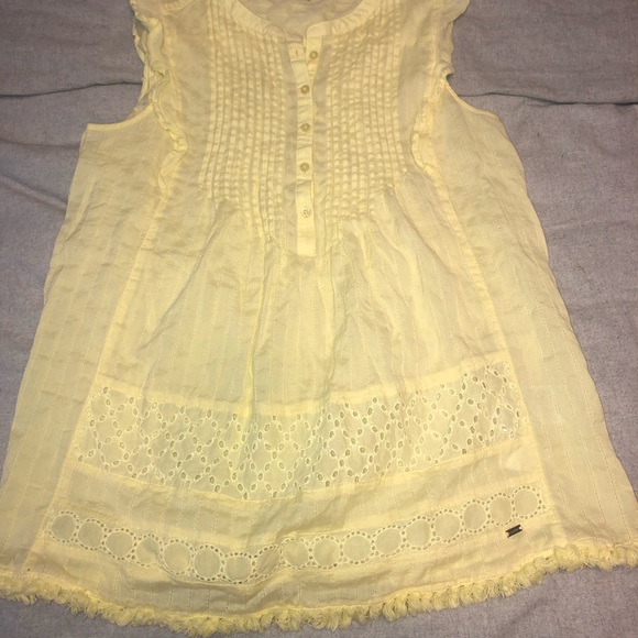 Tommy Hilfiger yellow summer shirt - Picture 1 of 2